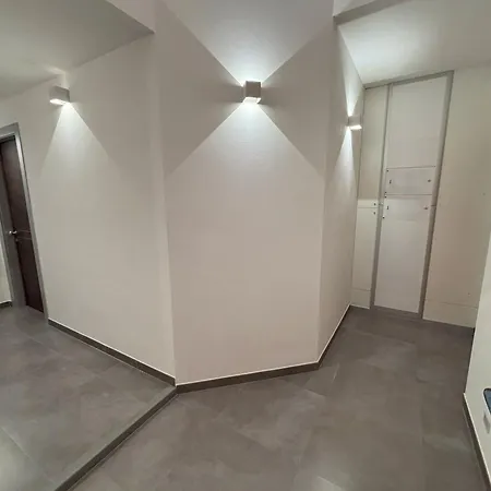 Metropolitan בית הארחה 3*